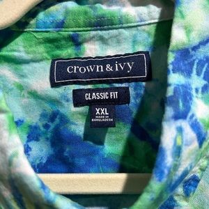 Men’s Classic fit button down shirt